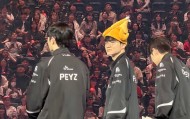 虎扑体育-T1主场首秀全员翻滚引热议|李哥|Faker|PEYZ|T1_Faker|比赛_新浪体育_新浪新闻
