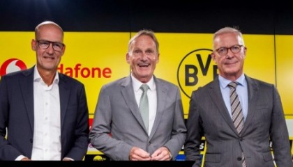 多特蒙德24/25赛季收入突破5.26亿欧元，刷新俱乐部营收纪录