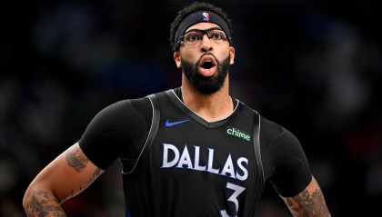 擎天白玉柱！浓眉生涯常规赛首发出战场次达到800场！