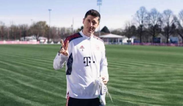 1650583379652067502.jpg 94e1d6997cec4bd76a3af5243aa58e9.jpg